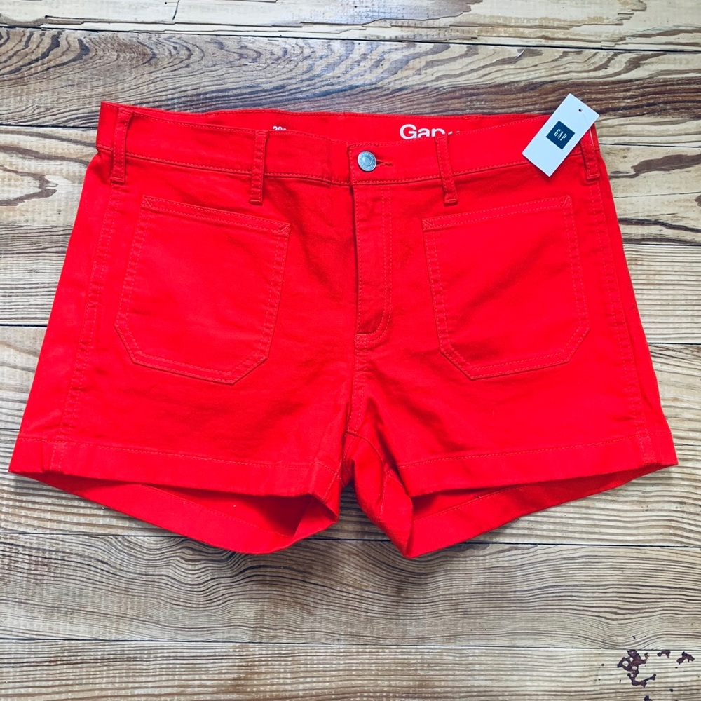 Gap shorts NWT